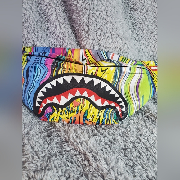 Sprayground Super Melt Savvy Crossbody - Picture 14 of 15